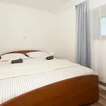 Nice Home In Tijarica בית נופש *