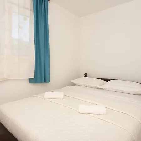 3 Bedroom Stunning In Tijarica *