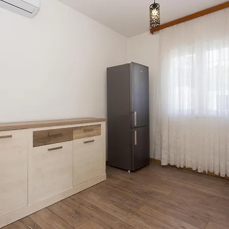 Holiday home 3 Bedroom Stunning In Tijarica Vukici